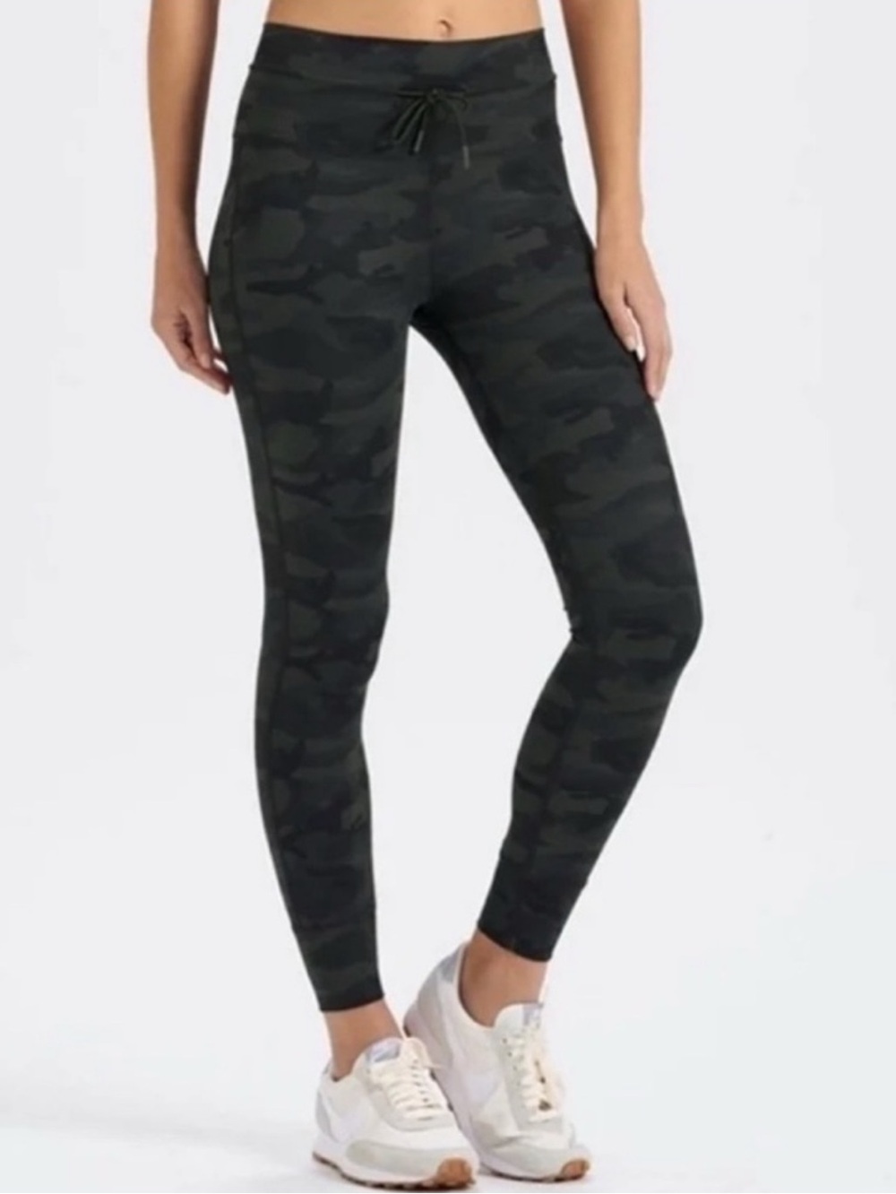 Vuori Daily High-Rise Leggings Camo